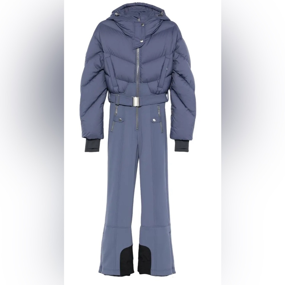 CORDOVA Ajax Ski Suit in Sand One Piece Winter Petite

Worn one time, sizing up
